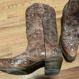 Womens Corral Boots, size 8.5